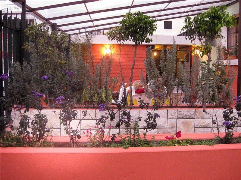 Jhomana Guesthouse Quito Ngoại thất bức ảnh