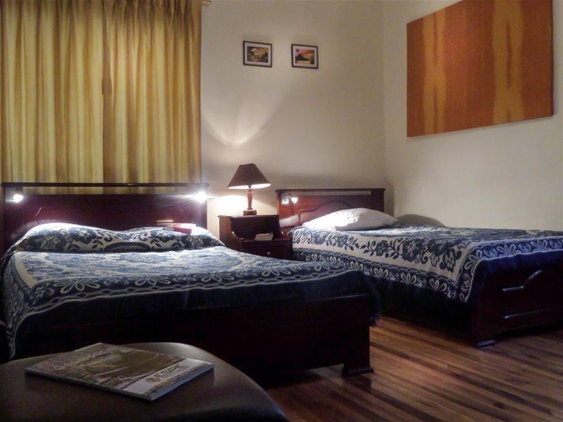Jhomana Guesthouse Quito Ngoại thất bức ảnh