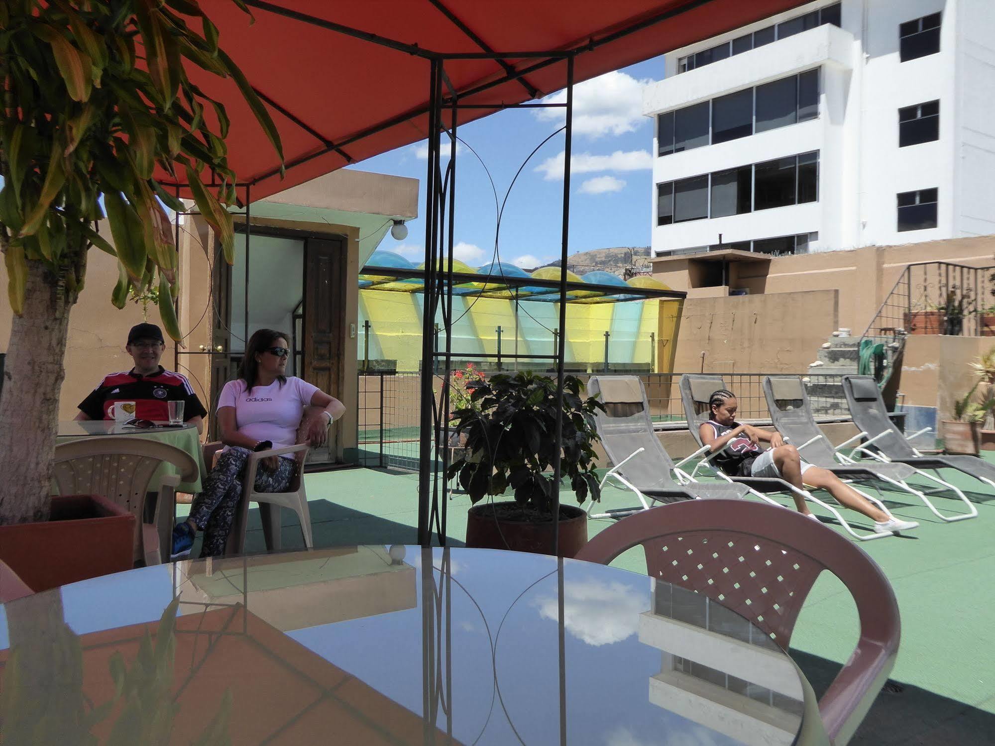Jhomana Guesthouse Quito Ngoại thất bức ảnh