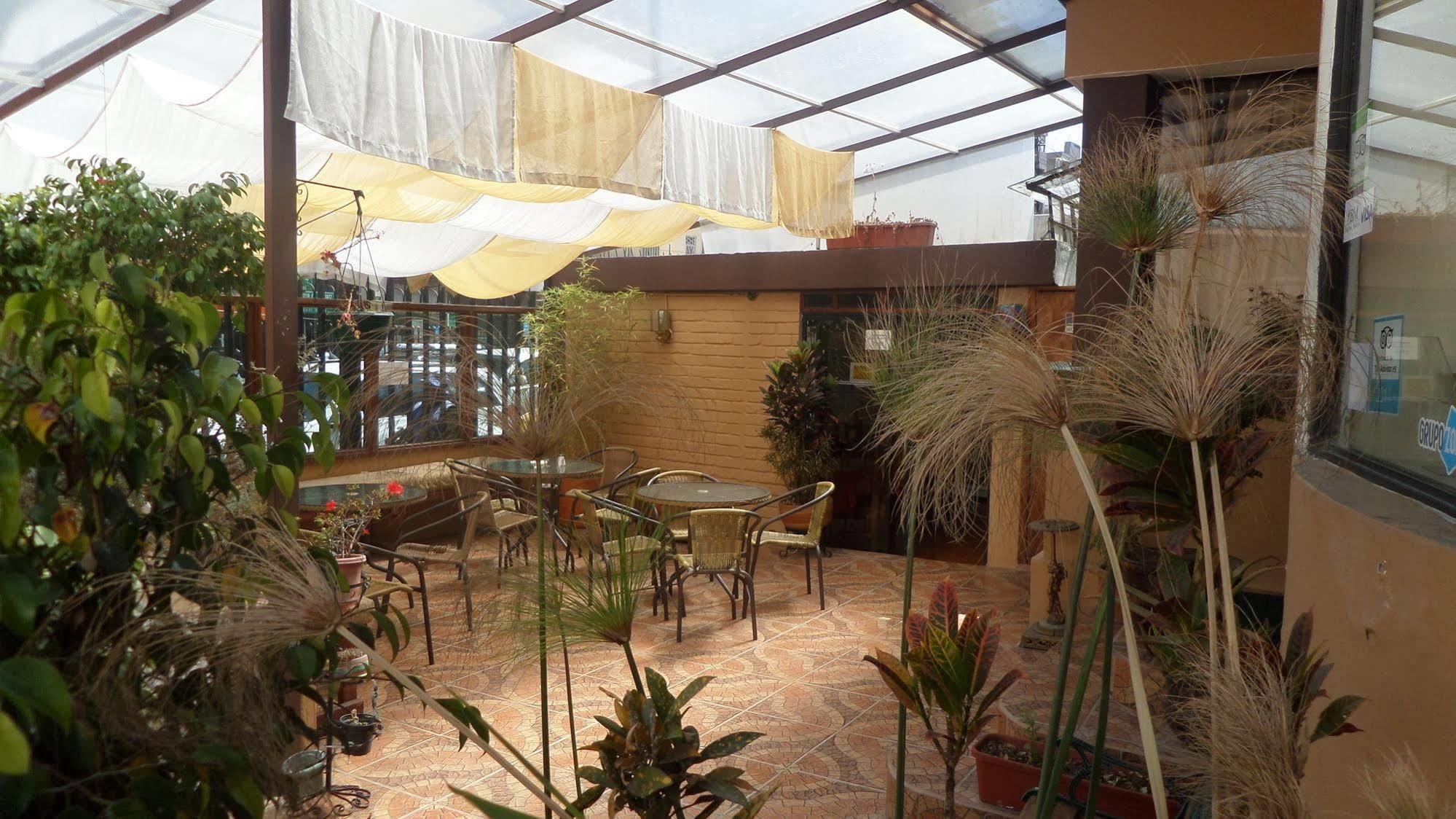 Jhomana Guesthouse Quito Ngoại thất bức ảnh